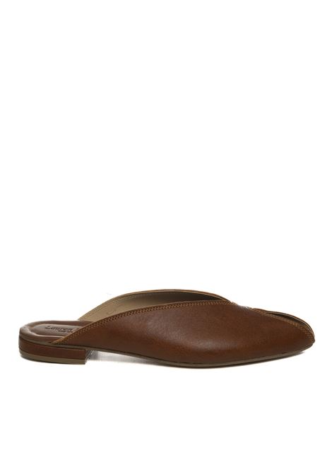  LAUREN HUTTON | D15SERGY-CUOIO